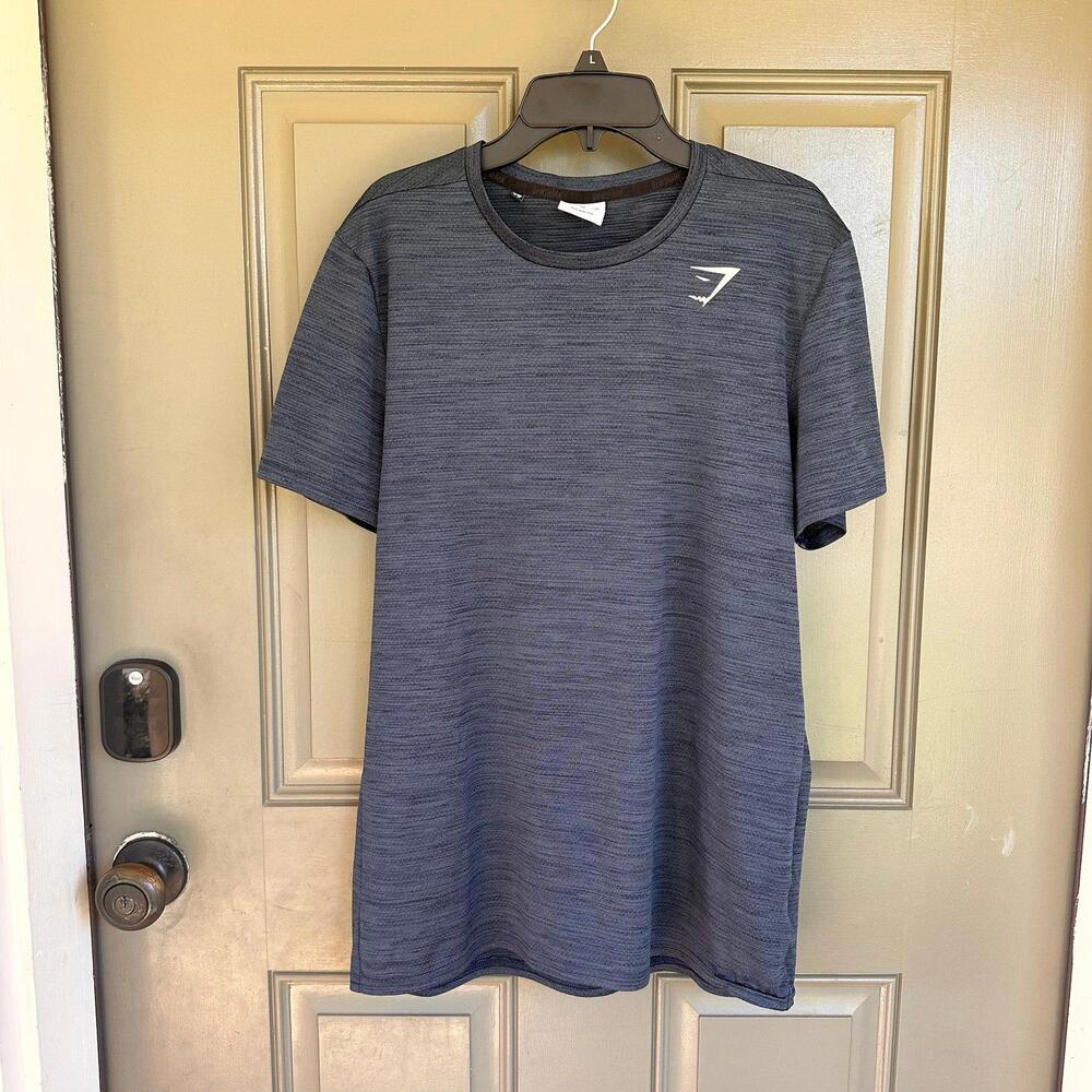 Gymshark‎ Short Sleeve Workout Shirt Medium